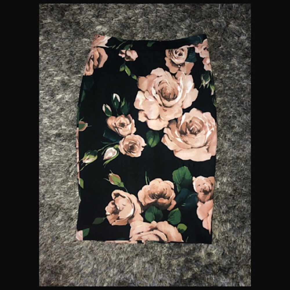 Dolce and Gabbana Floral Pencil Skirt